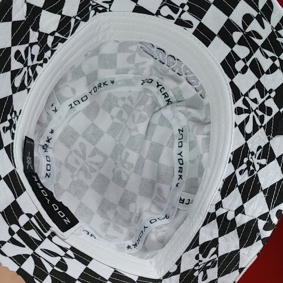 Zoo York Black & White Checkered Unisex Bucket Hat - Picture 8 of 10